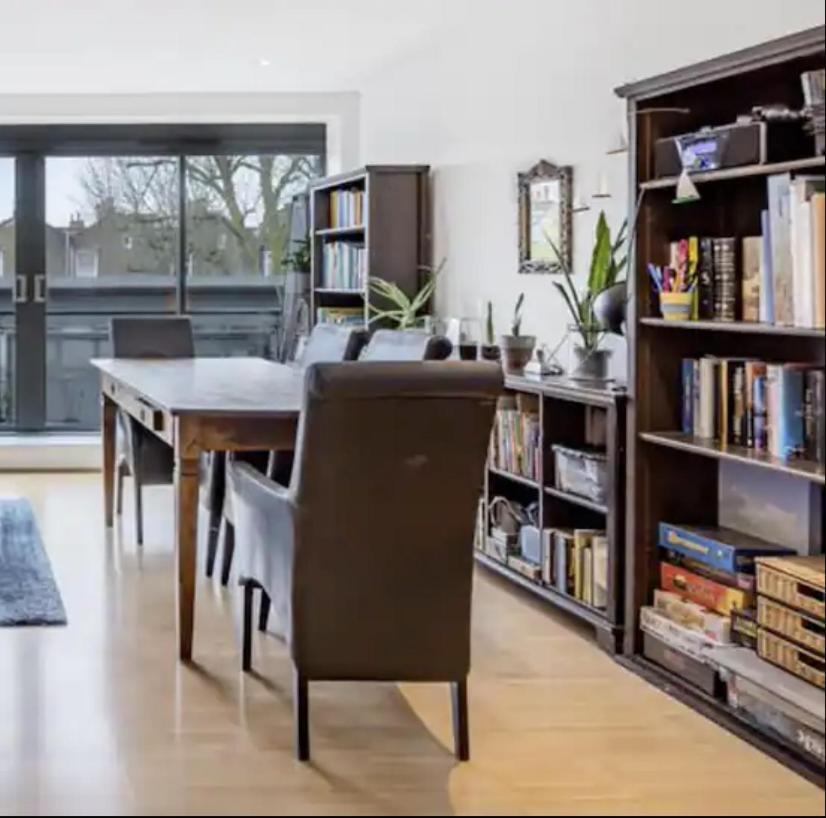 Spacious, Bright And Modern Flat In Holloway Лондон Экстерьер фото